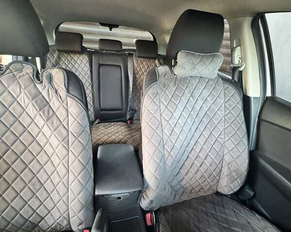 Білий Мазда 3, об'ємом двигуна 1.56 л та пробігом 227 тис. км за 7900 $, фото 15 на Automoto.ua