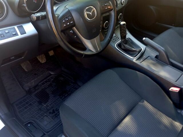 Белый Мазда 3, объемом двигателя 1.6 л и пробегом 223 тыс. км за 6500 $, фото 7 на Automoto.ua