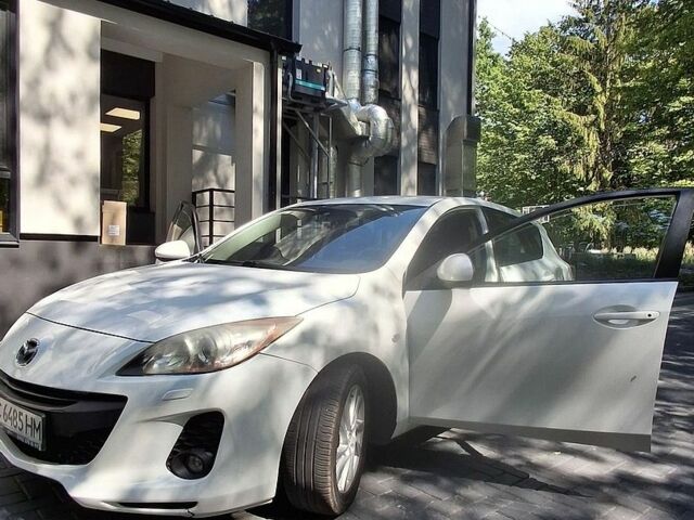 Білий Мазда 3, об'ємом двигуна 1.6 л та пробігом 143 тис. км за 7500 $, фото 3 на Automoto.ua