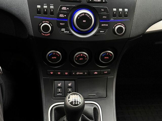 Белый Мазда 3, объемом двигателя 1.6 л и пробегом 222 тыс. км за 7700 $, фото 12 на Automoto.ua