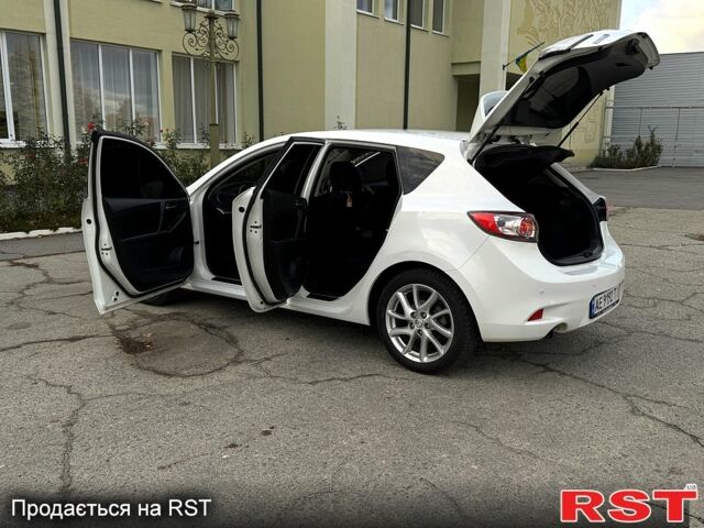 Белый Мазда 3, объемом двигателя 1.6 л и пробегом 222 тыс. км за 7700 $, фото 7 на Automoto.ua