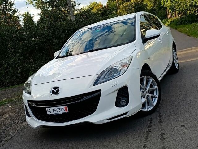 Белый Мазда 3, объемом двигателя 2 л и пробегом 200 тыс. км за 8500 $, фото 9 на Automoto.ua