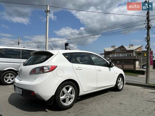 Білий Мазда 3, об'ємом двигуна 1.6 л та пробігом 201 тис. км за 7200 $, фото 2 на Automoto.ua