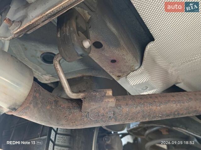 Белый Мазда 3, объемом двигателя 2 л и пробегом 200 тыс. км за 8500 $, фото 98 на Automoto.ua