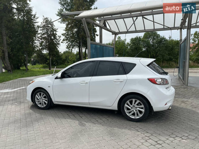 Белый Мазда 3, объемом двигателя 1.6 л и пробегом 147 тыс. км за 8500 $, фото 14 на Automoto.ua
