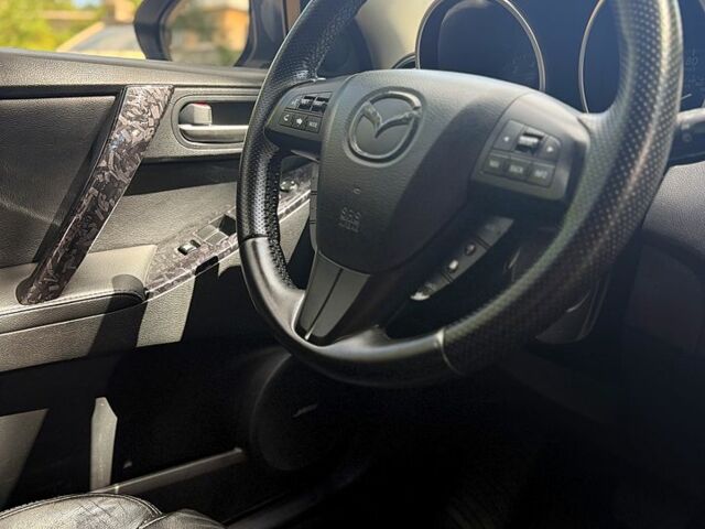 Белый Мазда 3, объемом двигателя 2 л и пробегом 170 тыс. км за 8500 $, фото 5 на Automoto.ua