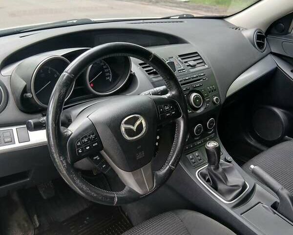 Белый Мазда 3, объемом двигателя 1.6 л и пробегом 270 тыс. км за 8600 $, фото 9 на Automoto.ua