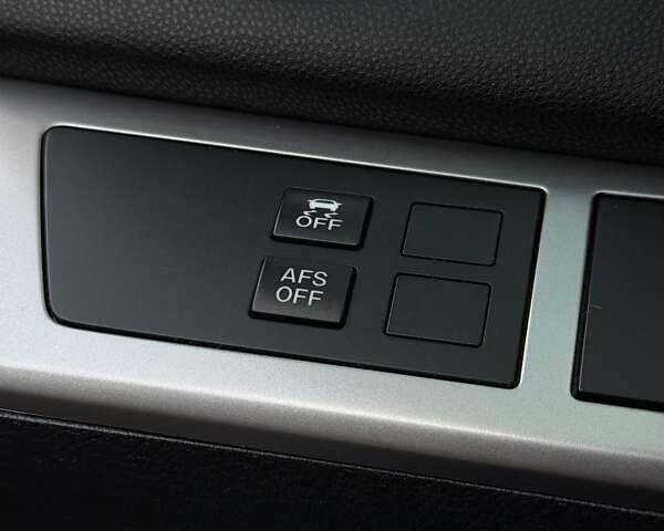 Белый Мазда 3, объемом двигателя 2.26 л и пробегом 157 тыс. км за 9999 $, фото 16 на Automoto.ua