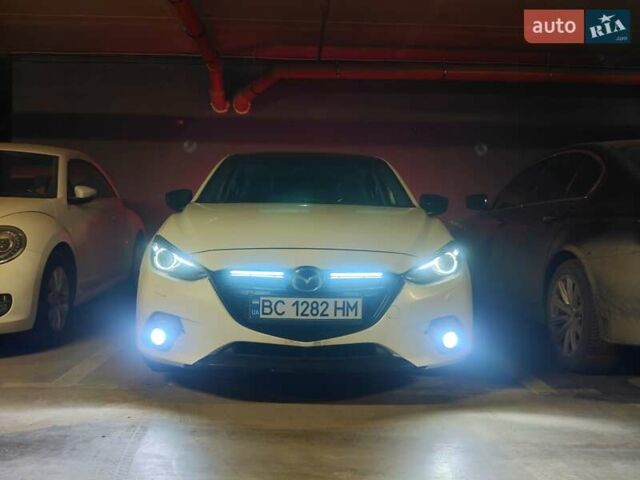 Білий Мазда 3, об'ємом двигуна 1.5 л та пробігом 151 тис. км за 11500 $, фото 12 на Automoto.ua