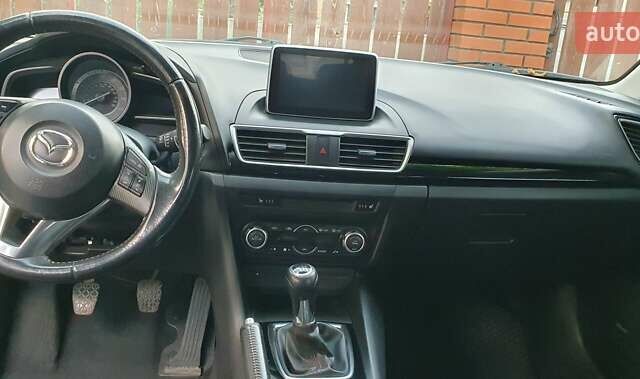 Белый Мазда 3, объемом двигателя 2 л и пробегом 169 тыс. км за 9400 $, фото 10 на Automoto.ua