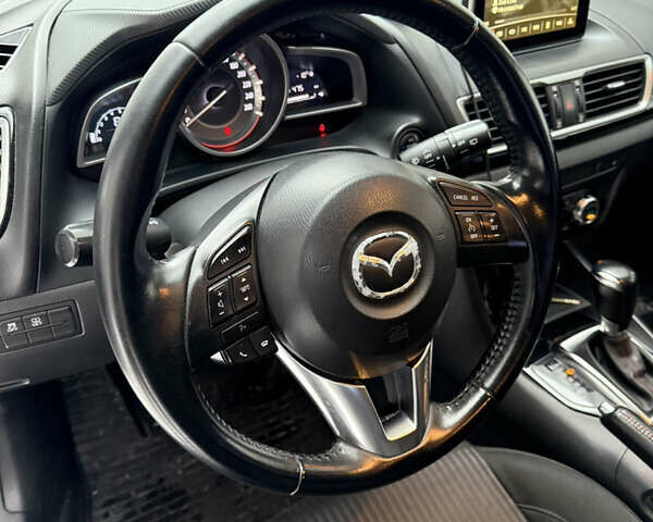 Белый Мазда 3, объемом двигателя 1.5 л и пробегом 150 тыс. км за 11000 $, фото 20 на Automoto.ua