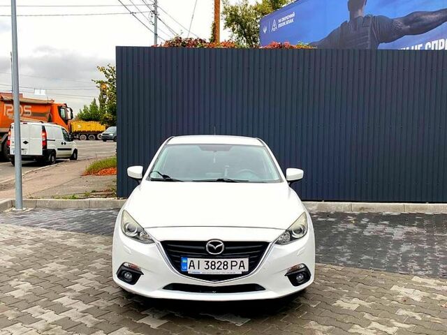 Білий Мазда 3, об'ємом двигуна 1.5 л та пробігом 149 тис. км за 12700 $, фото 7 на Automoto.ua