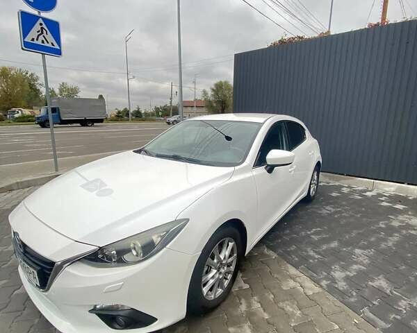 Белый Мазда 3, объемом двигателя 1.5 л и пробегом 149 тыс. км за 12700 $, фото 18 на Automoto.ua