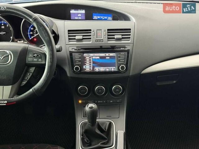 Белый Мазда 3, объемом двигателя 2 л и пробегом 85 тыс. км за 10490 $, фото 26 на Automoto.ua