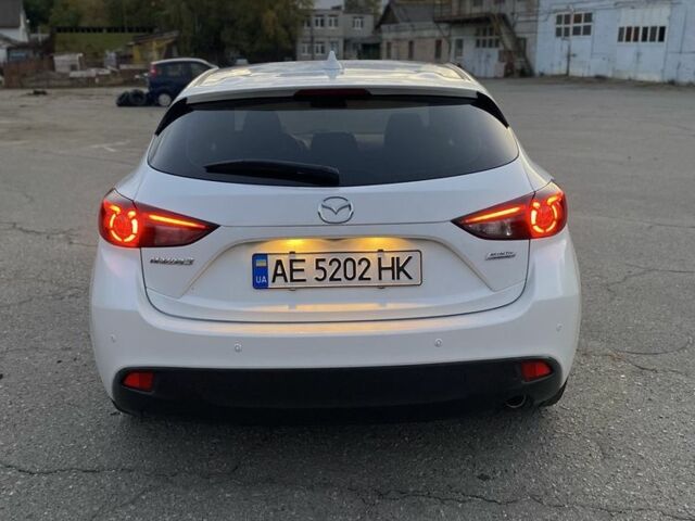 Белый Мазда 3, объемом двигателя 1.5 л и пробегом 148 тыс. км за 11300 $, фото 4 на Automoto.ua