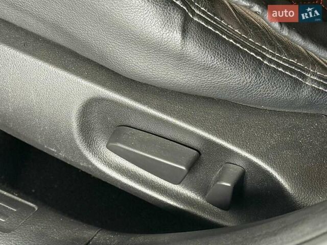 Белый Мазда 3, объемом двигателя 2 л и пробегом 85 тыс. км за 10490 $, фото 14 на Automoto.ua