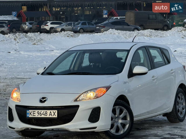 Белый Мазда 3, объемом двигателя 2 л и пробегом 199 тыс. км за 7850 $, фото 2 на Automoto.ua