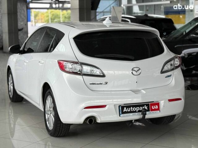 Белый Мазда 3, объемом двигателя 2 л и пробегом 85 тыс. км за 10490 $, фото 7 на Automoto.ua