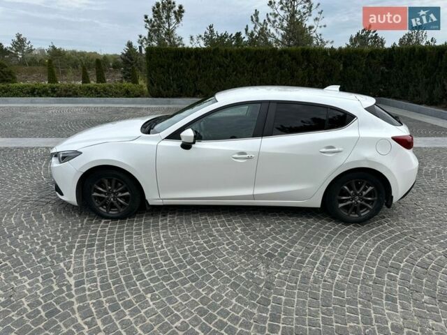 Белый Мазда 3, объемом двигателя 2 л и пробегом 185 тыс. км за 7500 $, фото 6 на Automoto.ua
