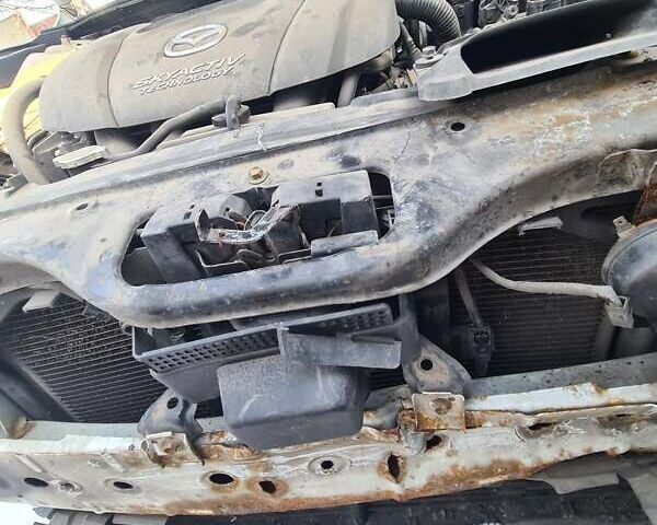 Білий Мазда 3, об'ємом двигуна 2 л та пробігом 180 тис. км за 5000 $, фото 5 на Automoto.ua