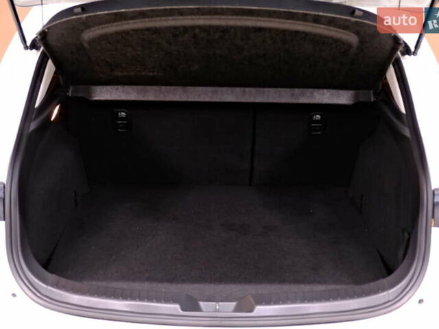 Білий Мазда 3, об'ємом двигуна 1.5 л та пробігом 93 тис. км за 13500 $, фото 46 на Automoto.ua