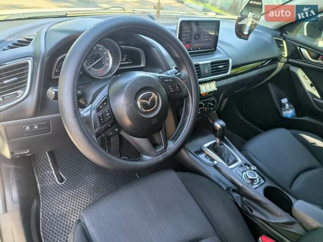 Белый Мазда 3, объемом двигателя 2 л и пробегом 141 тыс. км за 9600 $, фото 12 на Automoto.ua