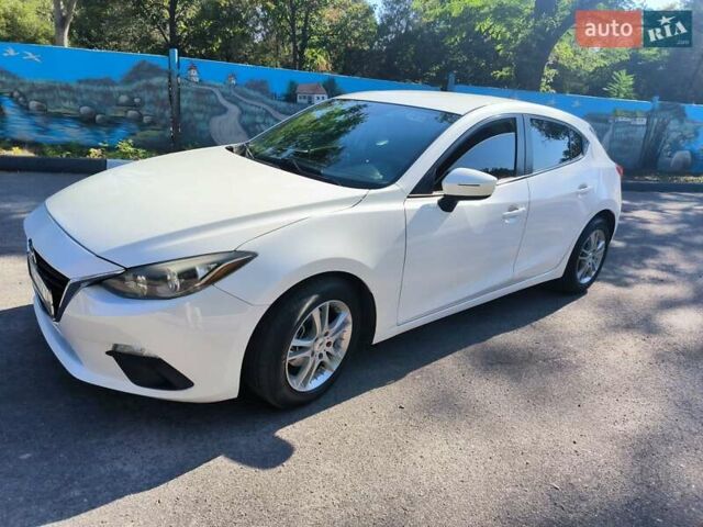 Білий Мазда 3, об'ємом двигуна 2 л та пробігом 141 тис. км за 9600 $, фото 12 на Automoto.ua