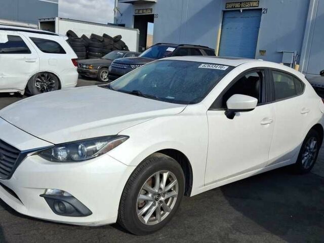 Белый Мазда 3, объемом двигателя 0 л и пробегом 175 тыс. км за 6606 $, фото 1 на Automoto.ua
