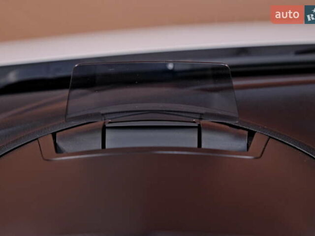 Білий Мазда 3, об'ємом двигуна 1.5 л та пробігом 93 тис. км за 13500 $, фото 26 на Automoto.ua