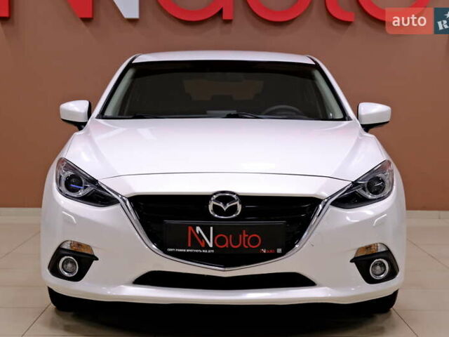 Білий Мазда 3, об'ємом двигуна 1.5 л та пробігом 93 тис. км за 13500 $, фото 1 на Automoto.ua