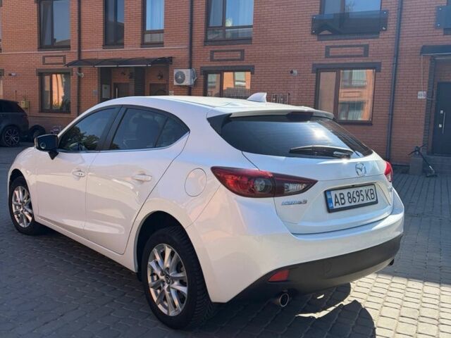 Белый Мазда 3, объемом двигателя 2 л и пробегом 79 тыс. км за 9991 $, фото 3 на Automoto.ua