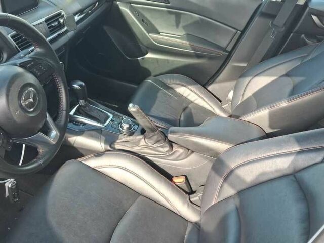 Белый Мазда 3, объемом двигателя 0 л и пробегом 175 тыс. км за 6606 $, фото 4 на Automoto.ua