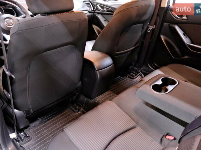 Білий Мазда 3, об'ємом двигуна 1.5 л та пробігом 93 тис. км за 13500 $, фото 32 на Automoto.ua