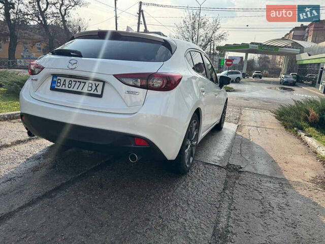 Білий Мазда 3, об'ємом двигуна 2.5 л та пробігом 132 тис. км за 11600 $, фото 3 на Automoto.ua