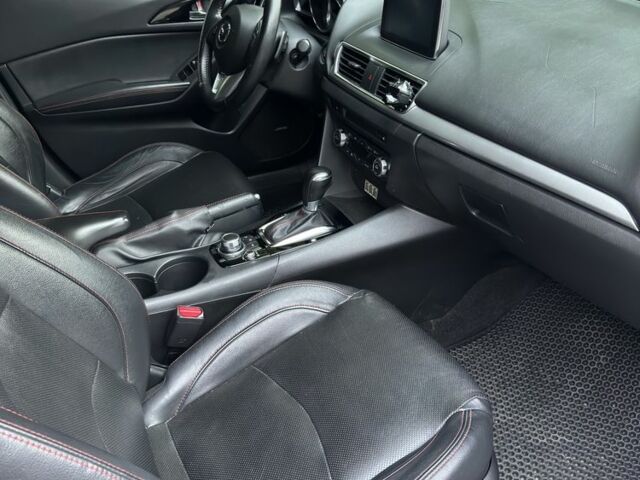 Белый Мазда 3, объемом двигателя 2.5 л и пробегом 192 тыс. км за 10600 $, фото 12 на Automoto.ua