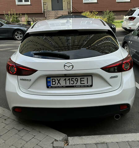 Білий Мазда 3, об'ємом двигуна 1.5 л та пробігом 193 тис. км за 12000 $, фото 12 на Automoto.ua