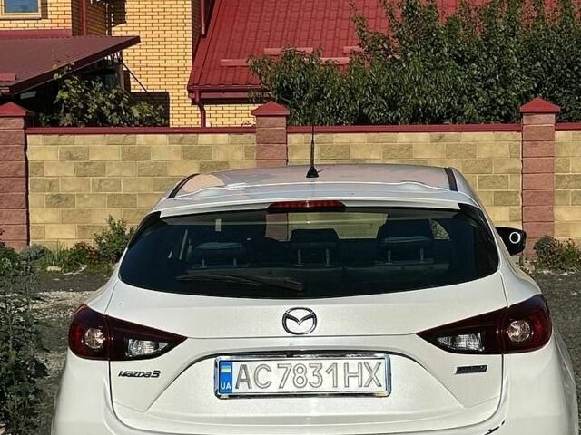Белый Мазда 3, объемом двигателя 2 л и пробегом 85 тыс. км за 7800 $, фото 8 на Automoto.ua