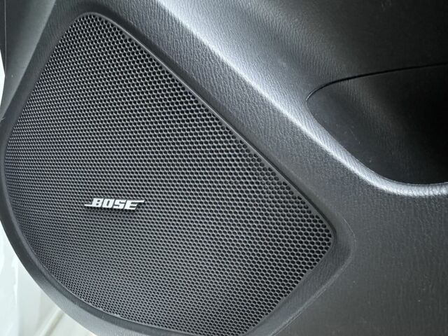 Белый Мазда 3, объемом двигателя 2.5 л и пробегом 192 тыс. км за 10600 $, фото 9 на Automoto.ua