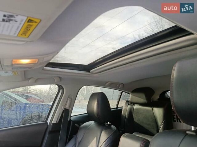 Белый Мазда 3, объемом двигателя 2 л и пробегом 147 тыс. км за 10900 $, фото 7 на Automoto.ua