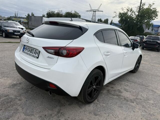 Белый Мазда 3, объемом двигателя 2 л и пробегом 201 тыс. км за 9538 $, фото 2 на Automoto.ua
