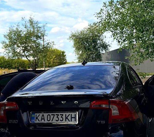Белый Мазда 3, объемом двигателя 2 л и пробегом 201 тыс. км за 9599 $, фото 6 на Automoto.ua
