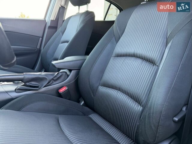 Белый Мазда 3, объемом двигателя 1.5 л и пробегом 86 тыс. км за 13500 $, фото 24 на Automoto.ua