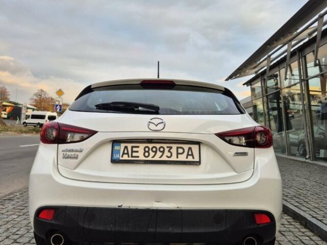 Белый Мазда 3, объемом двигателя 2 л и пробегом 199 тыс. км за 10499 $, фото 5 на Automoto.ua