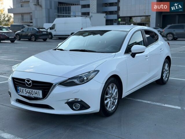 Белый Мазда 3, объемом двигателя 1.5 л и пробегом 86 тыс. км за 13500 $, фото 7 на Automoto.ua