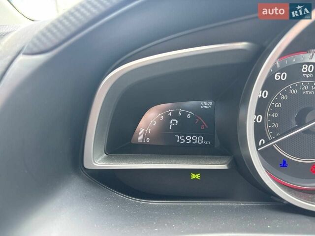Білий Мазда 3, об'ємом двигуна 2 л та пробігом 76 тис. км за 12000 $, фото 25 на Automoto.ua