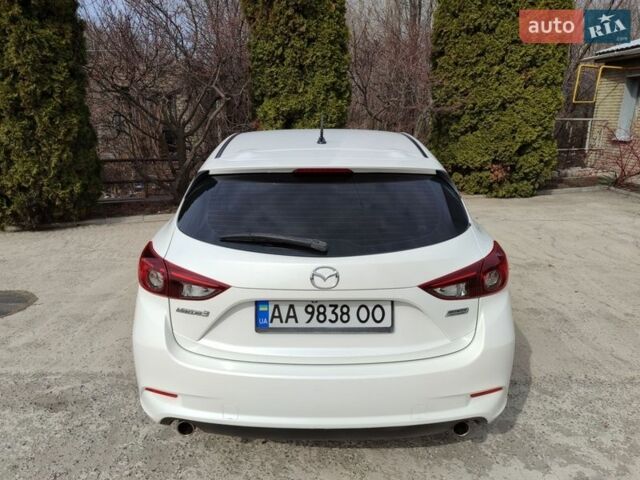 Білий Мазда 3, об'ємом двигуна 2.49 л та пробігом 105 тис. км за 13000 $, фото 11 на Automoto.ua