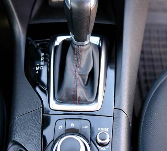 Білий Мазда 3, об'ємом двигуна 1.5 л та пробігом 74 тис. км за 14500 $, фото 8 на Automoto.ua