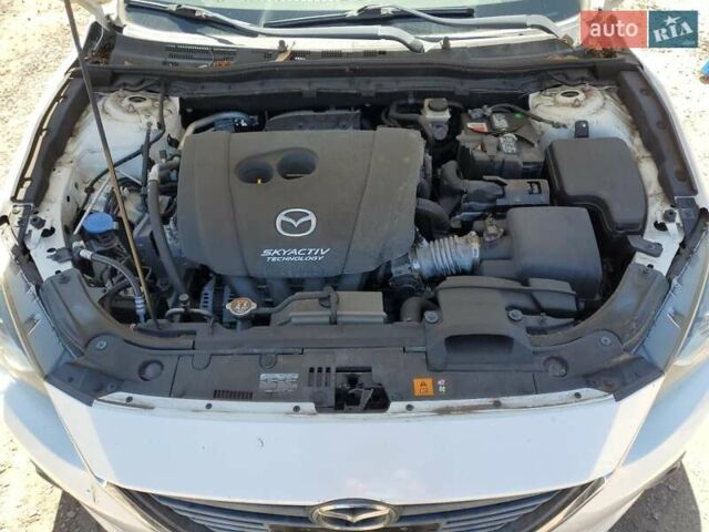 Белый Мазда 3, объемом двигателя 2 л и пробегом 81 тыс. км за 2600 $, фото 11 на Automoto.ua