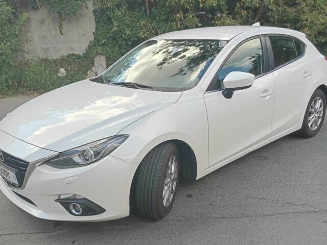 Білий Мазда 3, об'ємом двигуна 1.5 л та пробігом 115 тис. км за 14309 $, фото 9 на Automoto.ua
