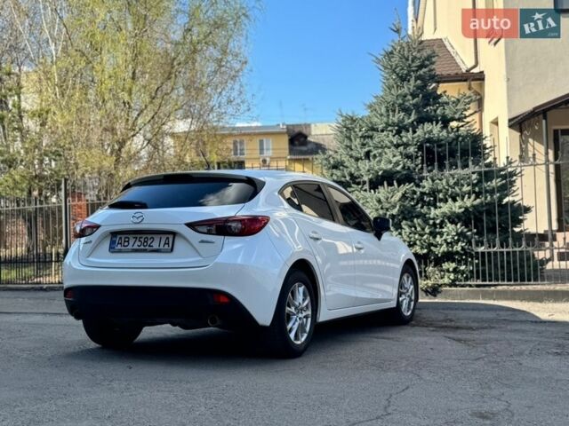 Белый Мазда 3, объемом двигателя 2 л и пробегом 93 тыс. км за 11500 $, фото 6 на Automoto.ua